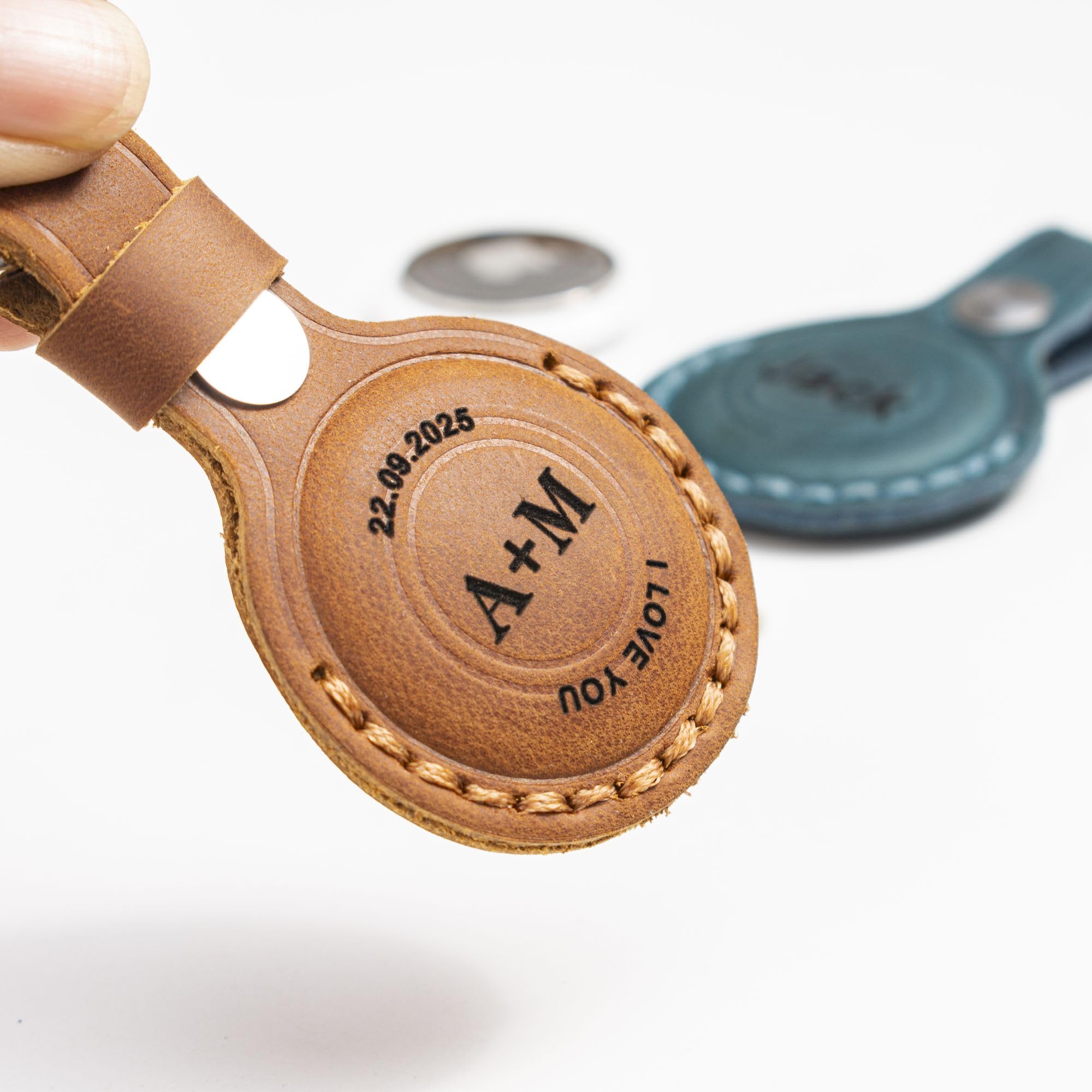 Étui AirTag en cuir personnalisé avec porte-clés – Image 6